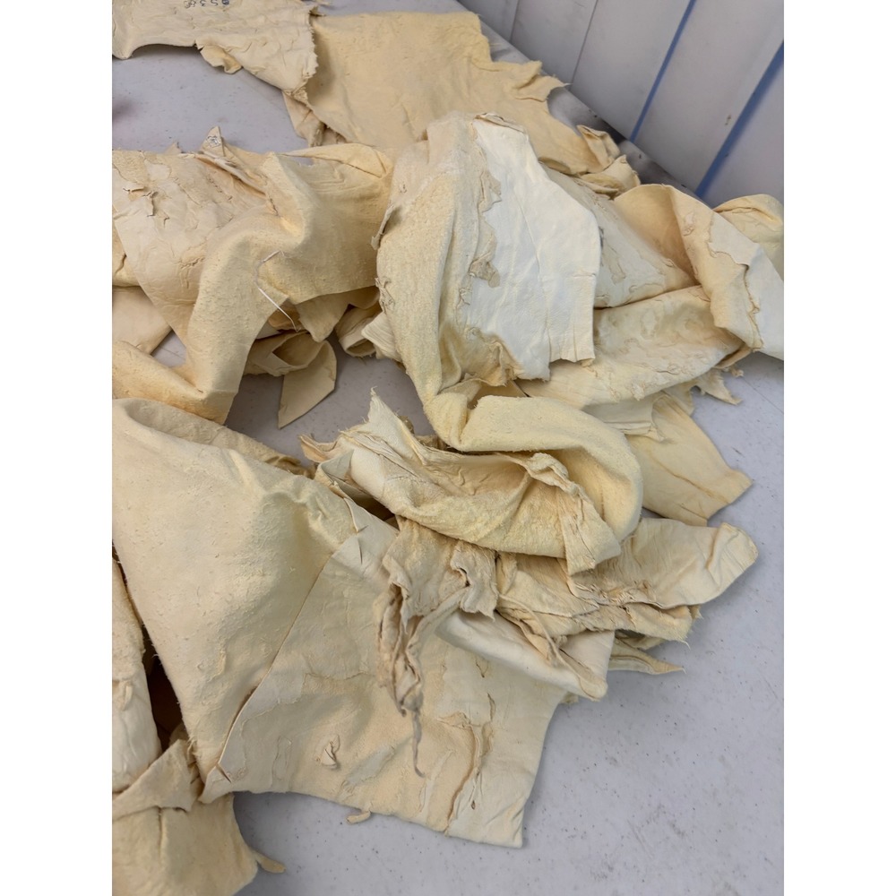 Cream Leather Scrap Remnant Lot 2 lb 0.2 oz 0.6mm Thin Craft Upholstery Leather
